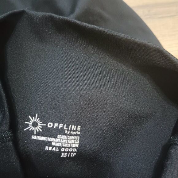 Aerie Offline Goals High Waisted Legging in True Black - Picture 7 of 11